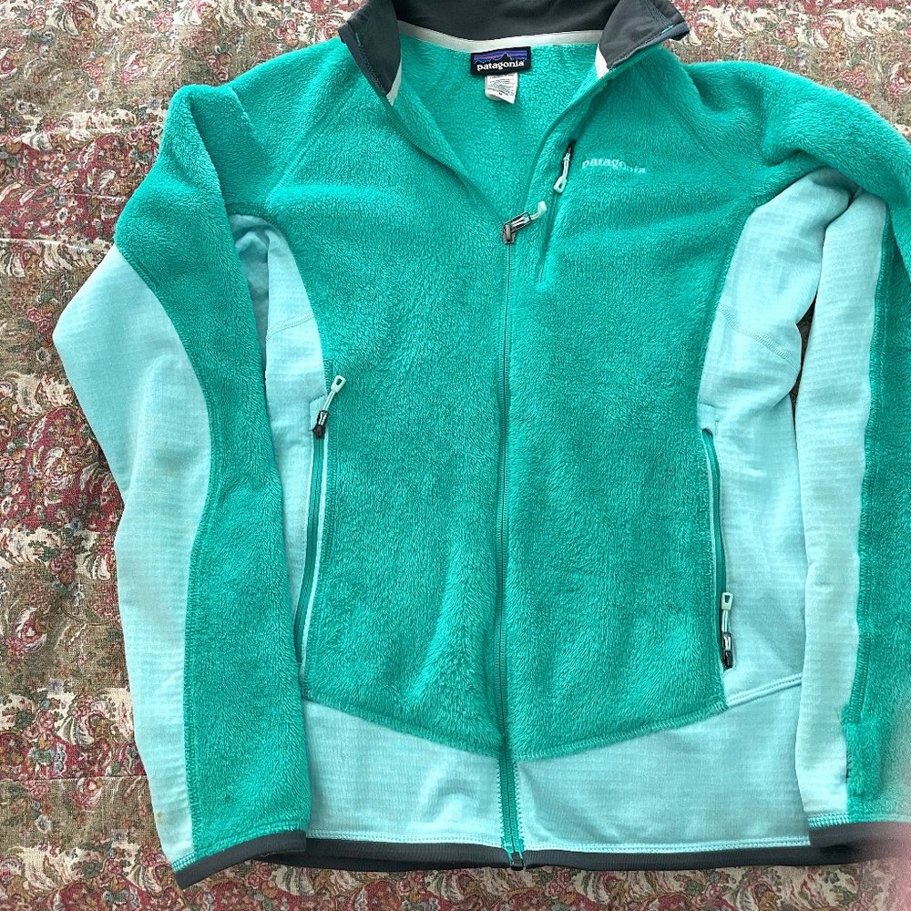 Patagonia Women's R2 Fleece Full Zip Regulator M Jacket